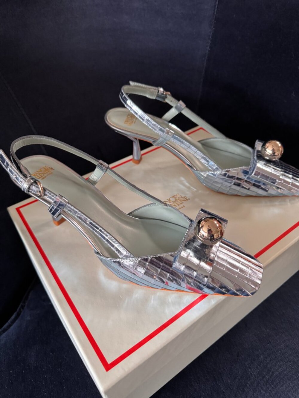 Perfect "Something Blue" - Disco Blue Karen Valentine Shoes - size 7.5